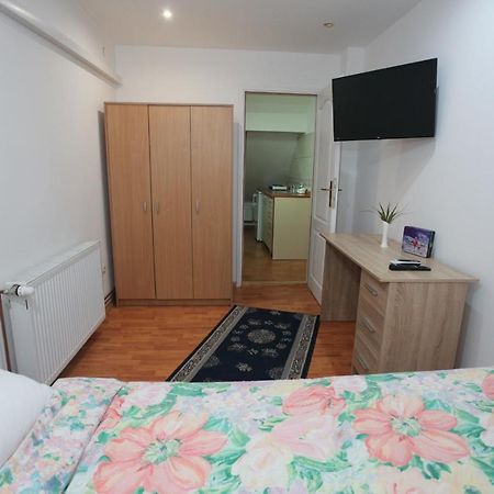 Apartman Carpe Diem 2 ザイェチャル エクステリア 写真