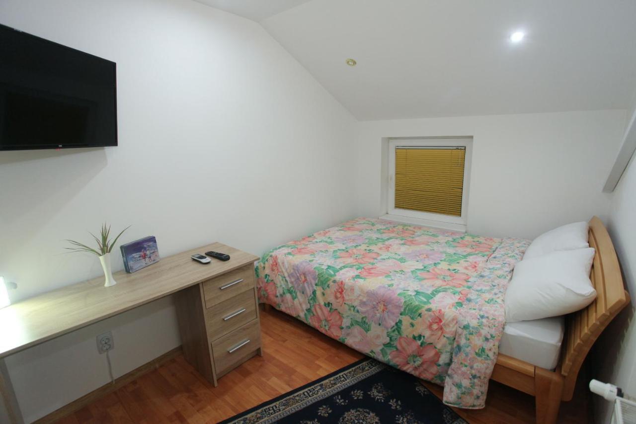 Apartman Carpe Diem 2 ザイェチャル エクステリア 写真